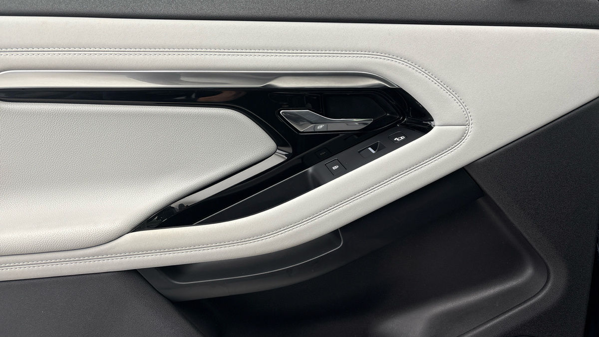 Land Rover Range Rover Evoque Image 19