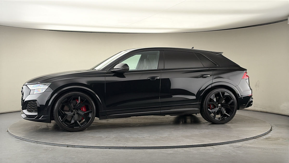 More views of Audi RSQ8