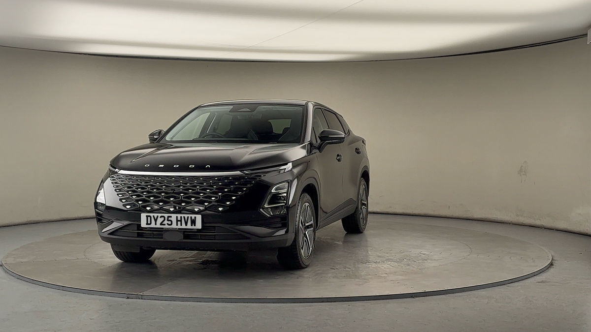 More views of Omoda 5