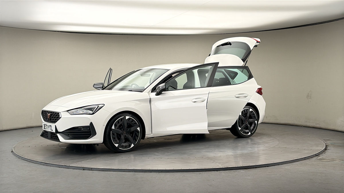 More views of CUPRA Leon