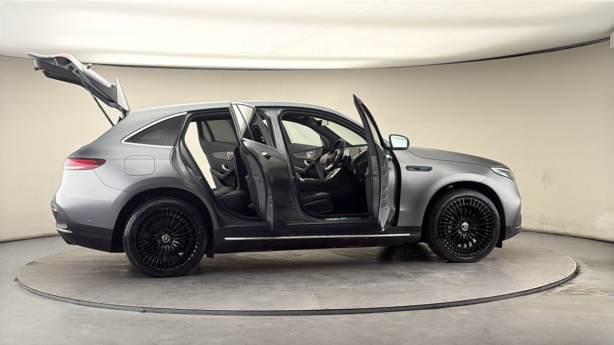 More views of Mercedes-Benz EQC