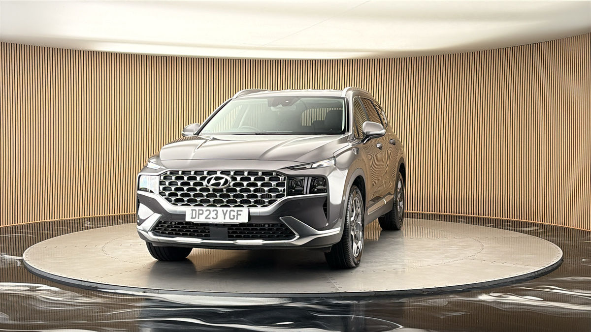 More views of Hyundai Santa Fe