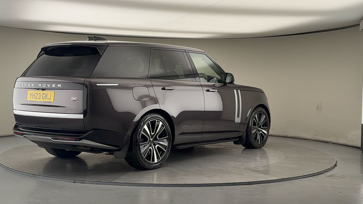 More views of Land Rover Range Rover