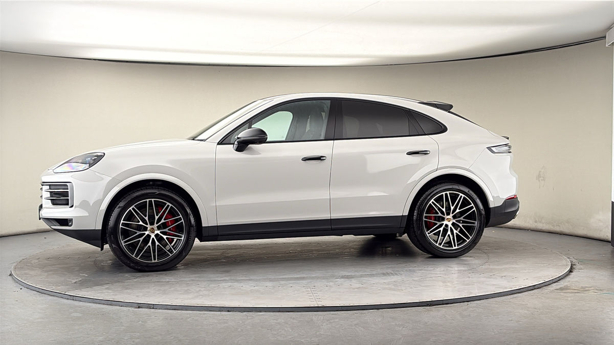 More views of Porsche Cayenne