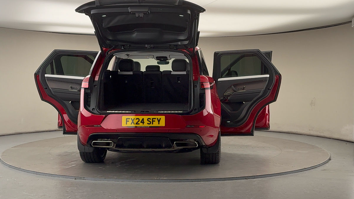 More views of Land Rover Range Rover Sport