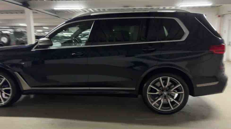 More views of BMW X7