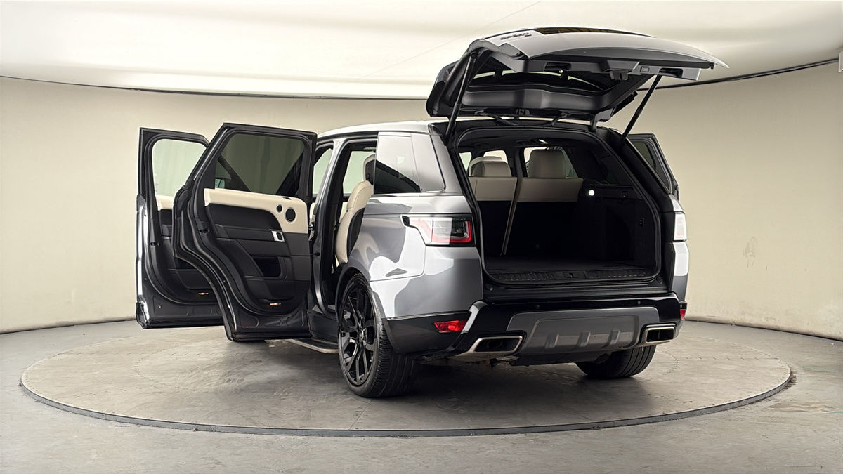 More views of Land Rover Range Rover Sport