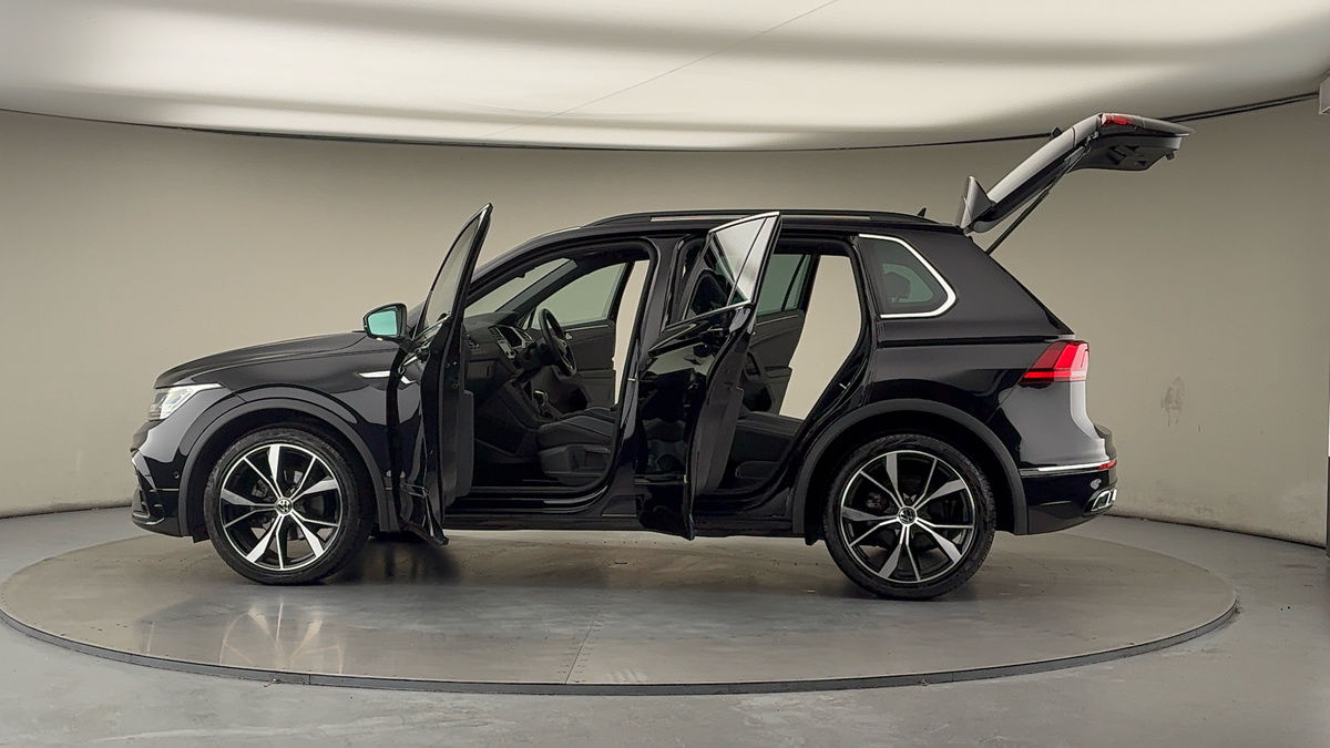 More views of Volkswagen Tiguan