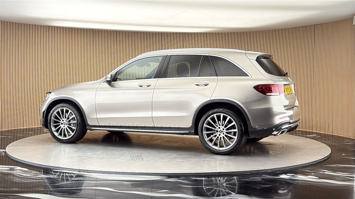 More views of Mercedes-Benz GLC