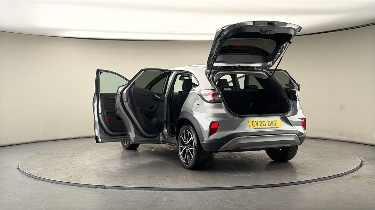 More views of Ford Puma