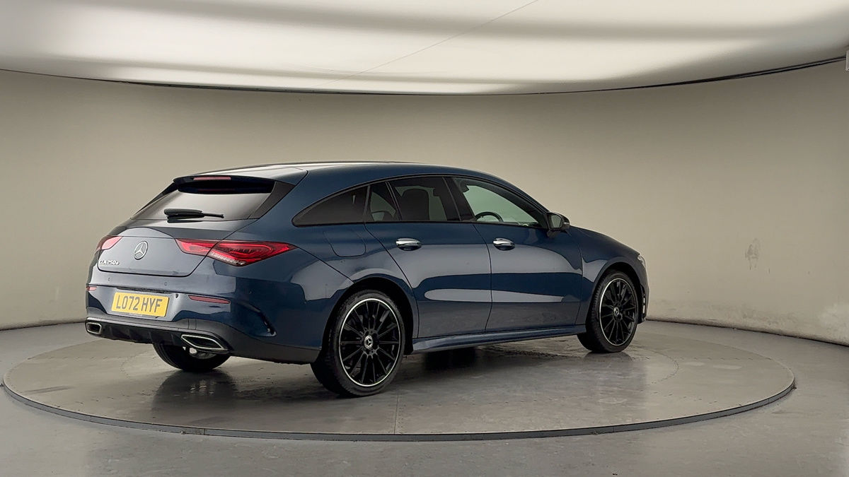 Mercedes-Benz CLA Image 21