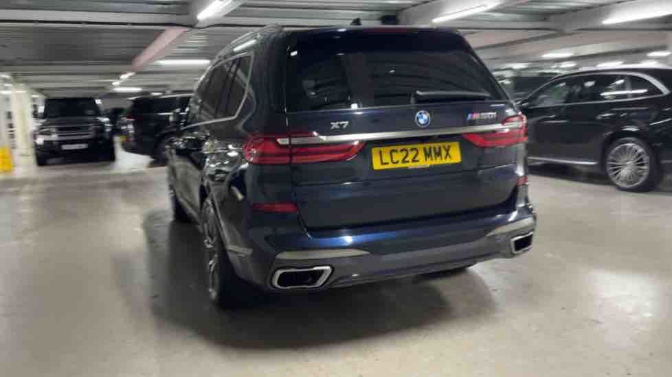 More views of BMW X7