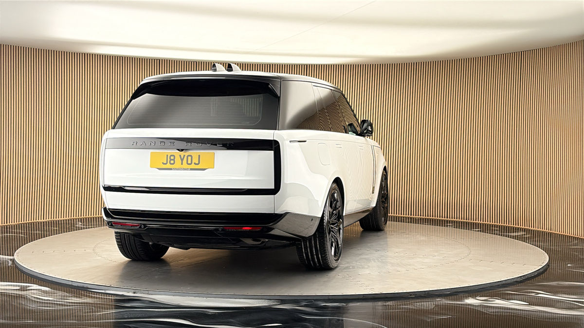 More views of Land Rover Range Rover