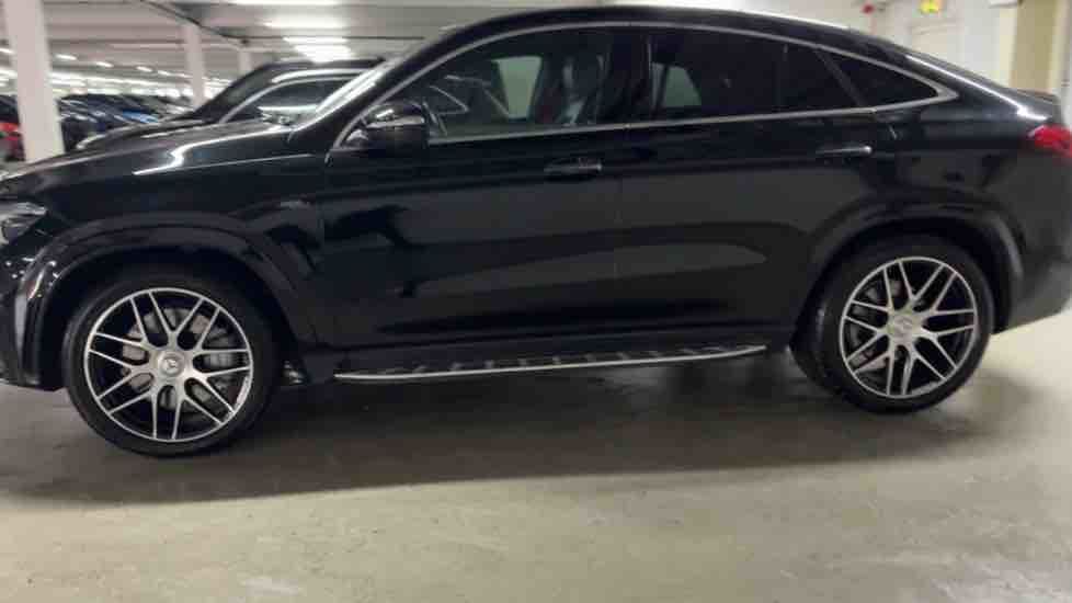 More views of Mercedes-Benz GLE