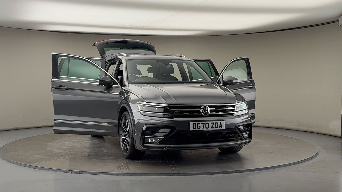 More views of Volkswagen Tiguan
