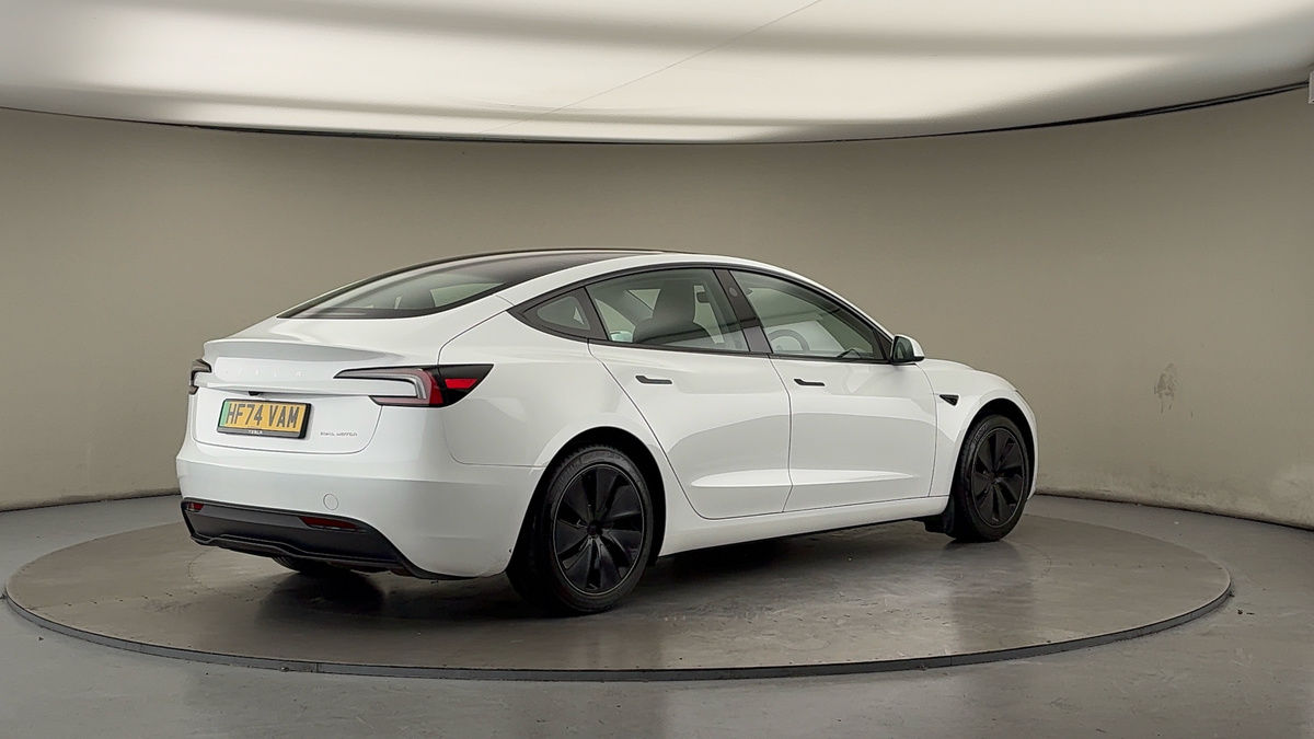 Tesla Model 3 Image 21