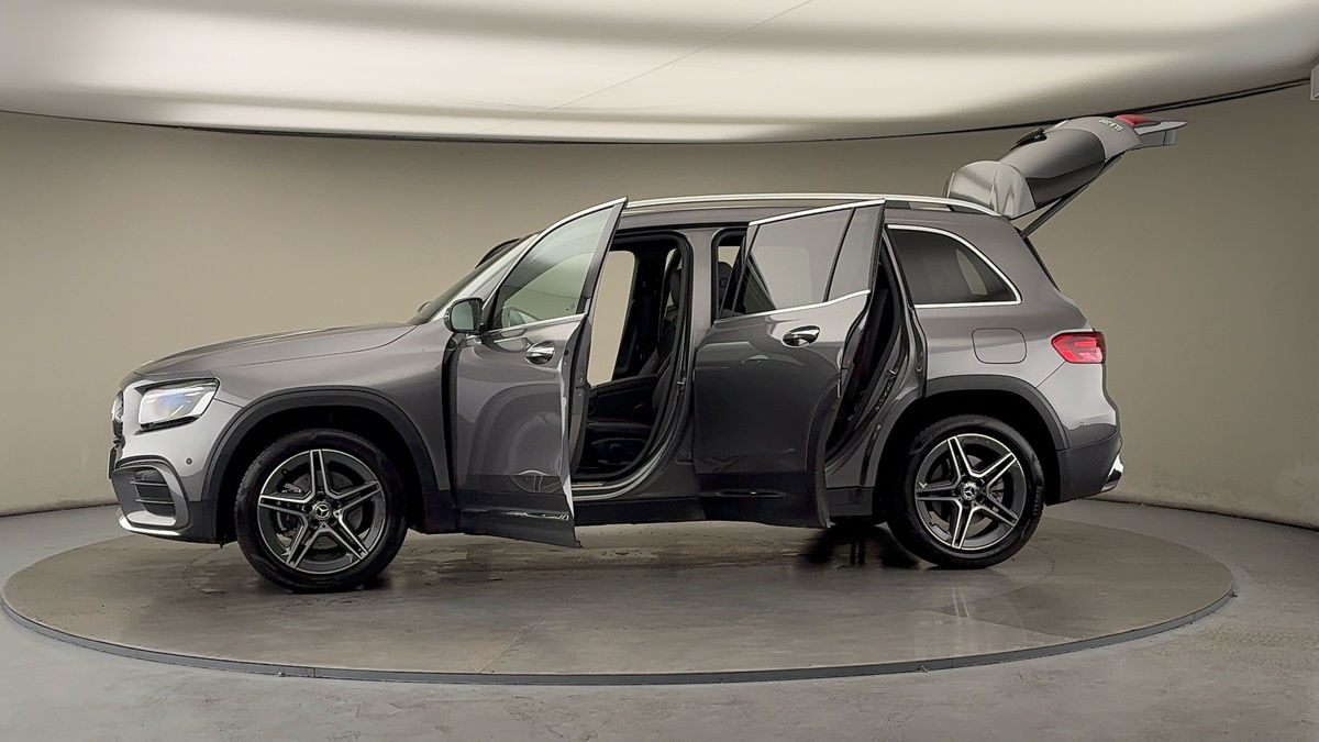 More views of Mercedes-Benz GLB