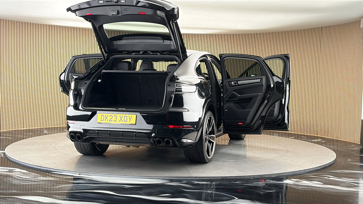 More views of Porsche Cayenne