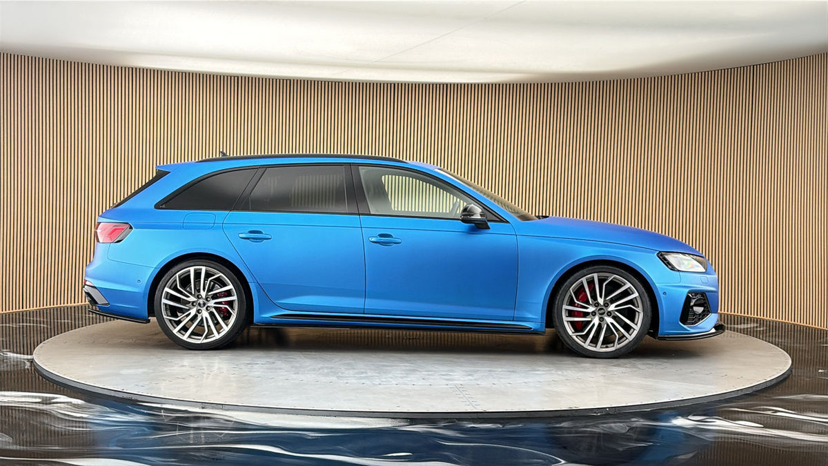 More views of Audi RS4 Avant