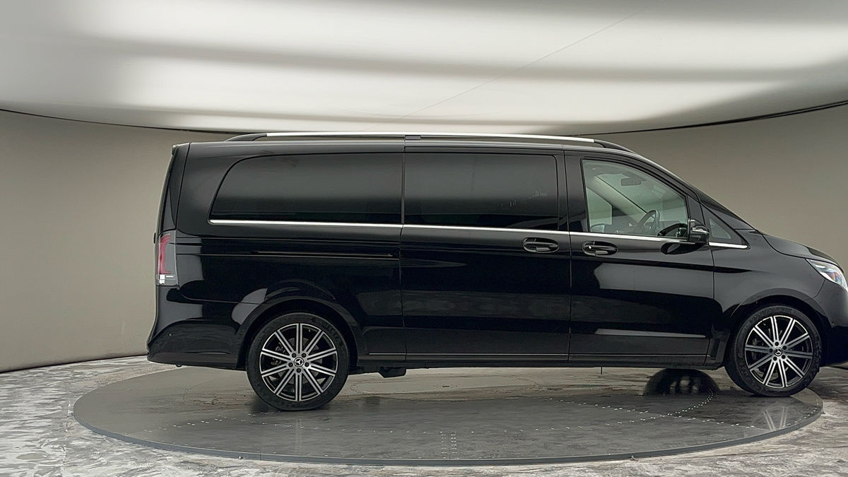 More views of Mercedes-Benz V Class
