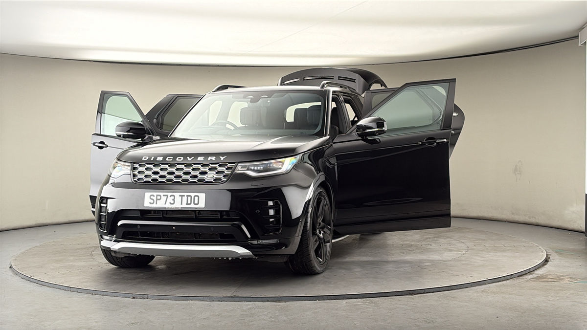 More views of Land Rover Discovery