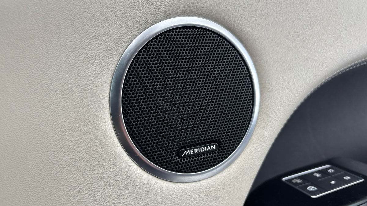 Land Rover Range Rover Sport Image 25