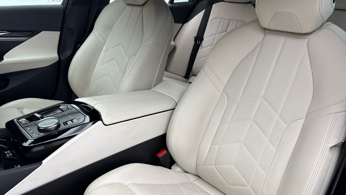 BMW i5 Image 7