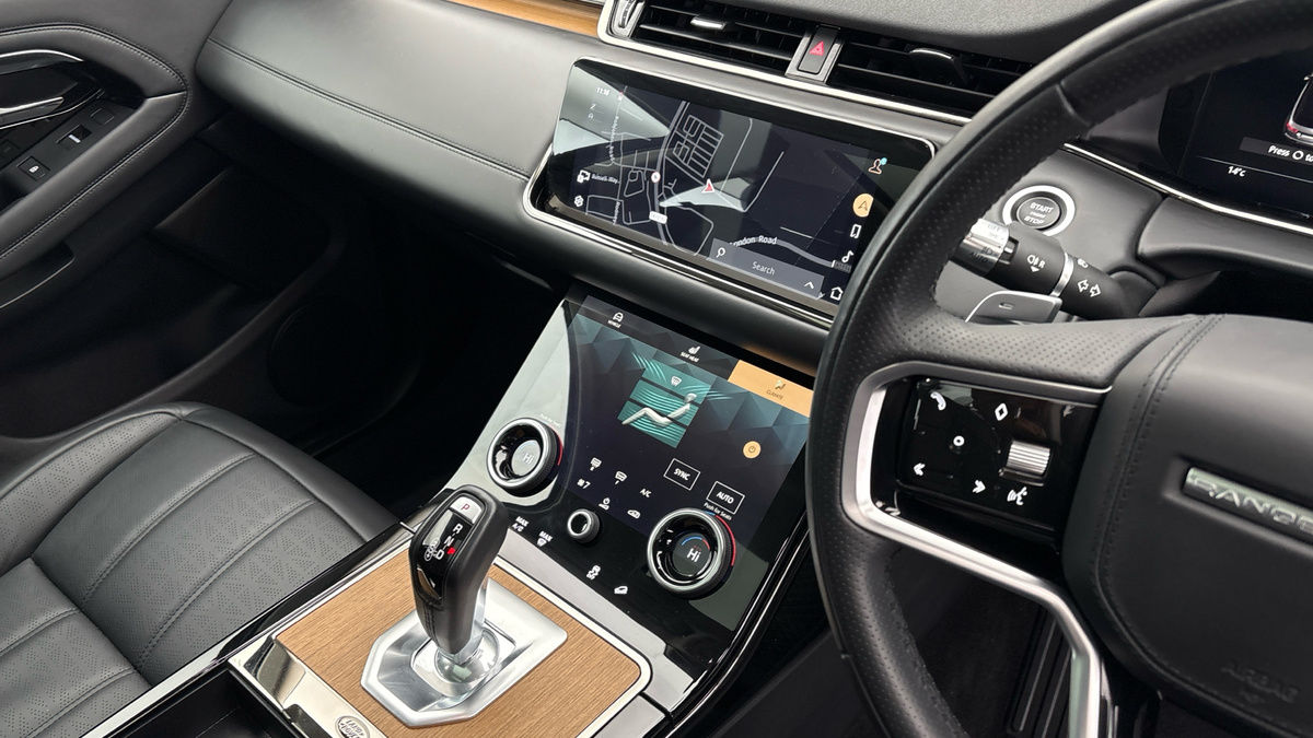 Land Rover Range Rover Evoque Image 18