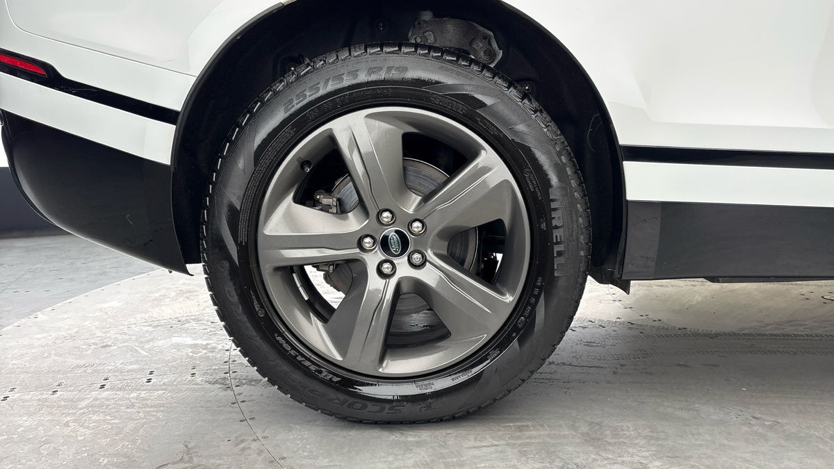 Land Rover Range Rover Velar Image 10