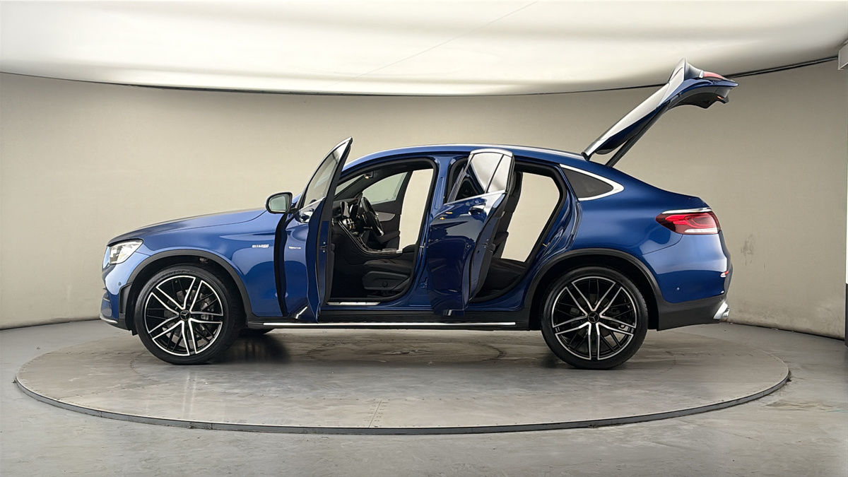 More views of Mercedes-Benz GLC