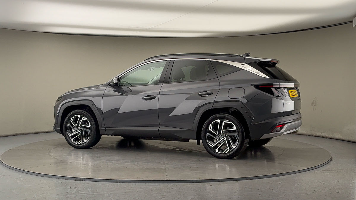 More views of Hyundai TUCSONix35