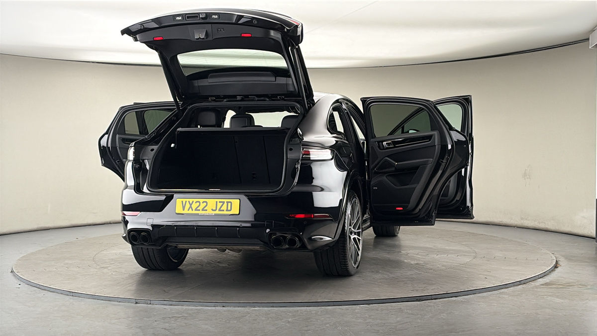 More views of Porsche Cayenne