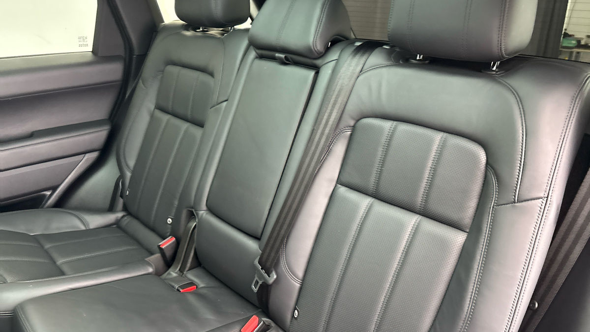 Land Rover Range Rover Sport Image 8