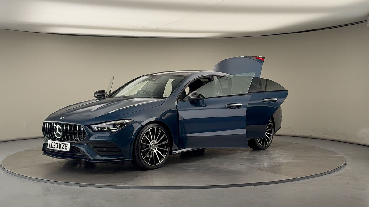 Mercedes-Benz CLA Image 22