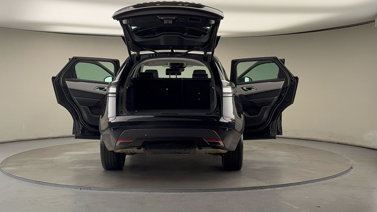 More views of Land Rover Range Rover Velar