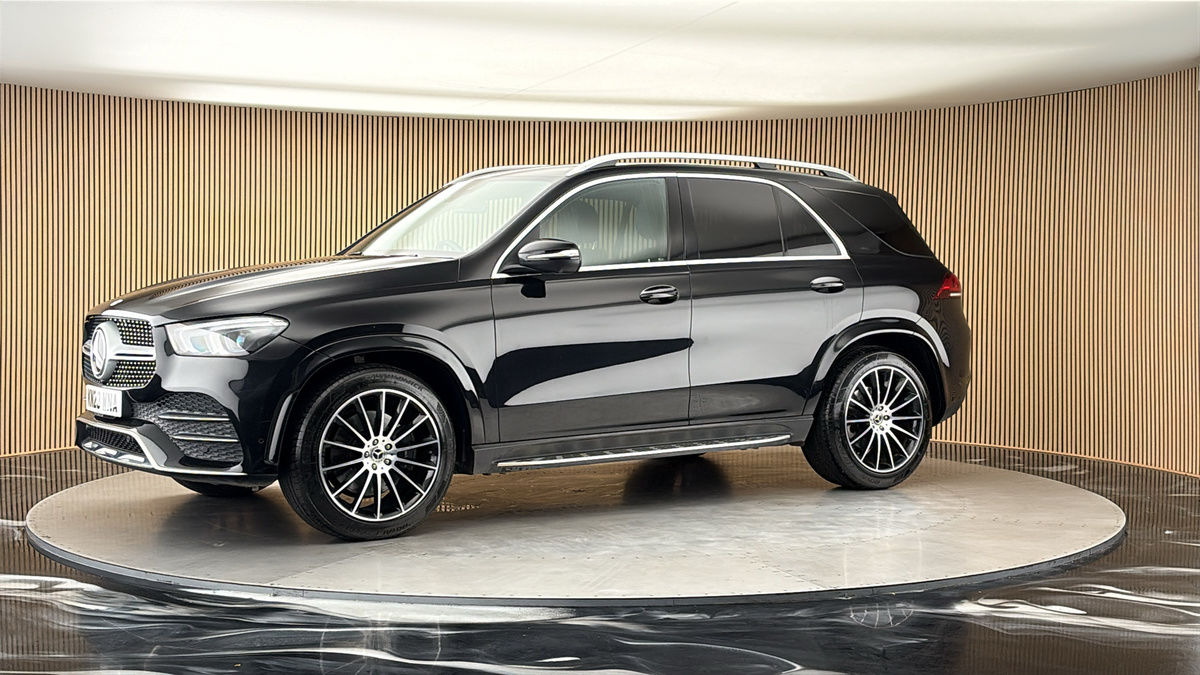 More views of Mercedes-Benz GLE