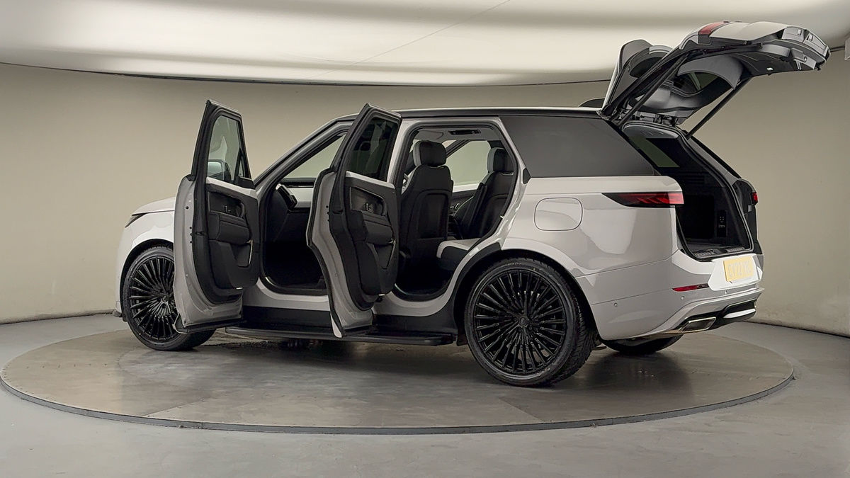 More views of Land Rover Range Rover Sport