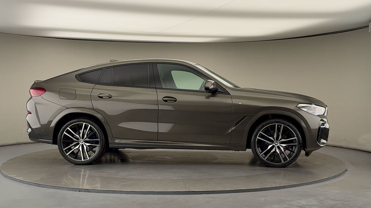 More views of BMW X6
