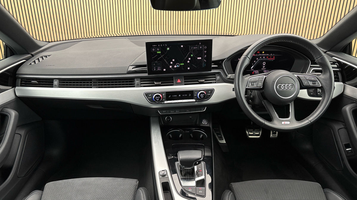 Audi A5 Image 12