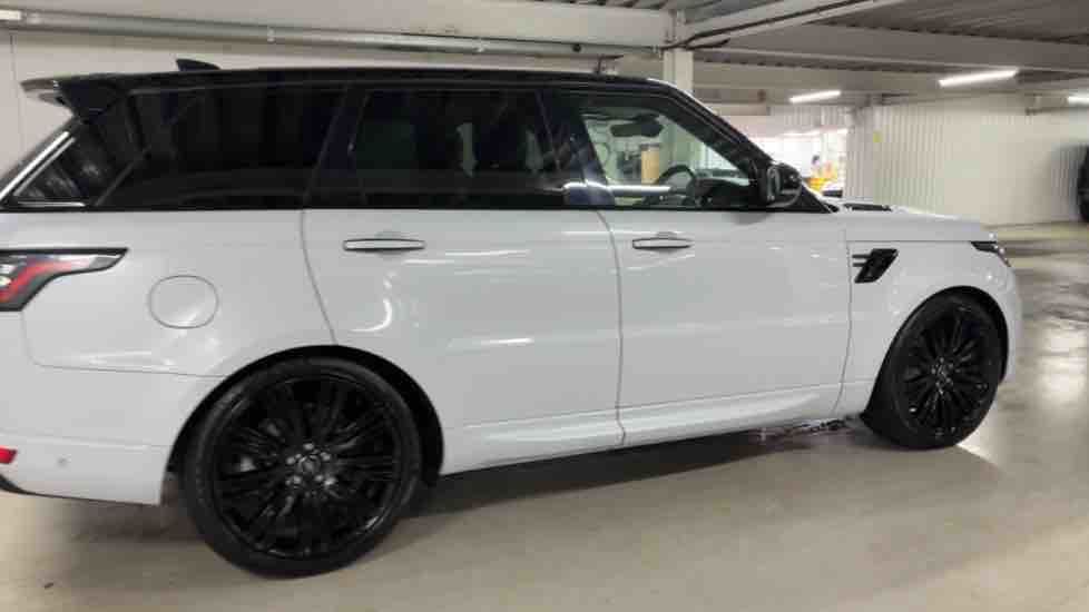 More views of Land Rover Range Rover Sport