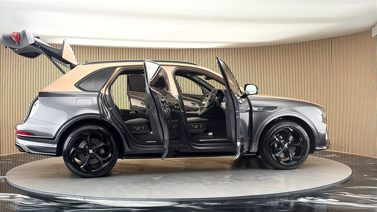 More views of Bentley Bentayga