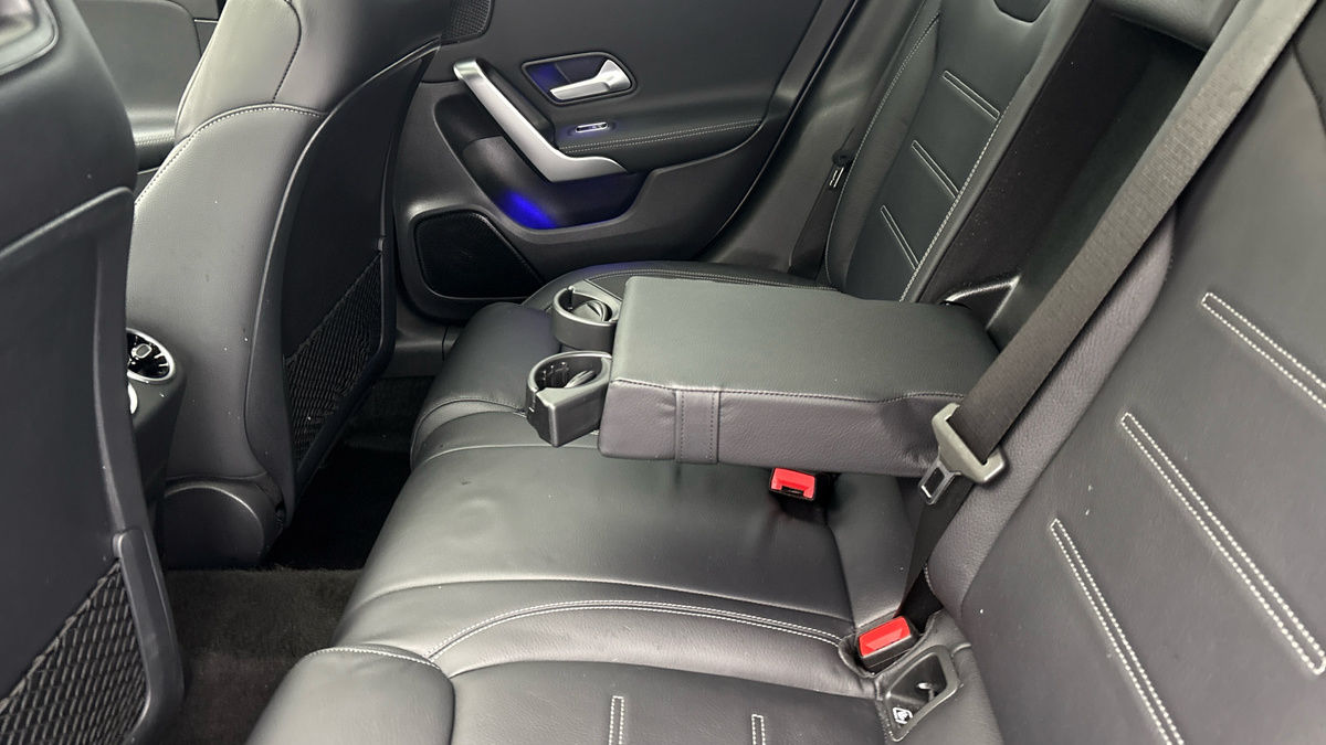 Mercedes-Benz CLA Image 9