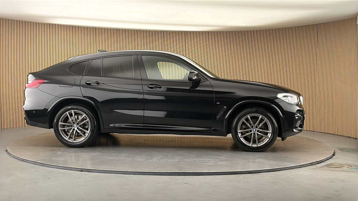 More views of BMW X4
