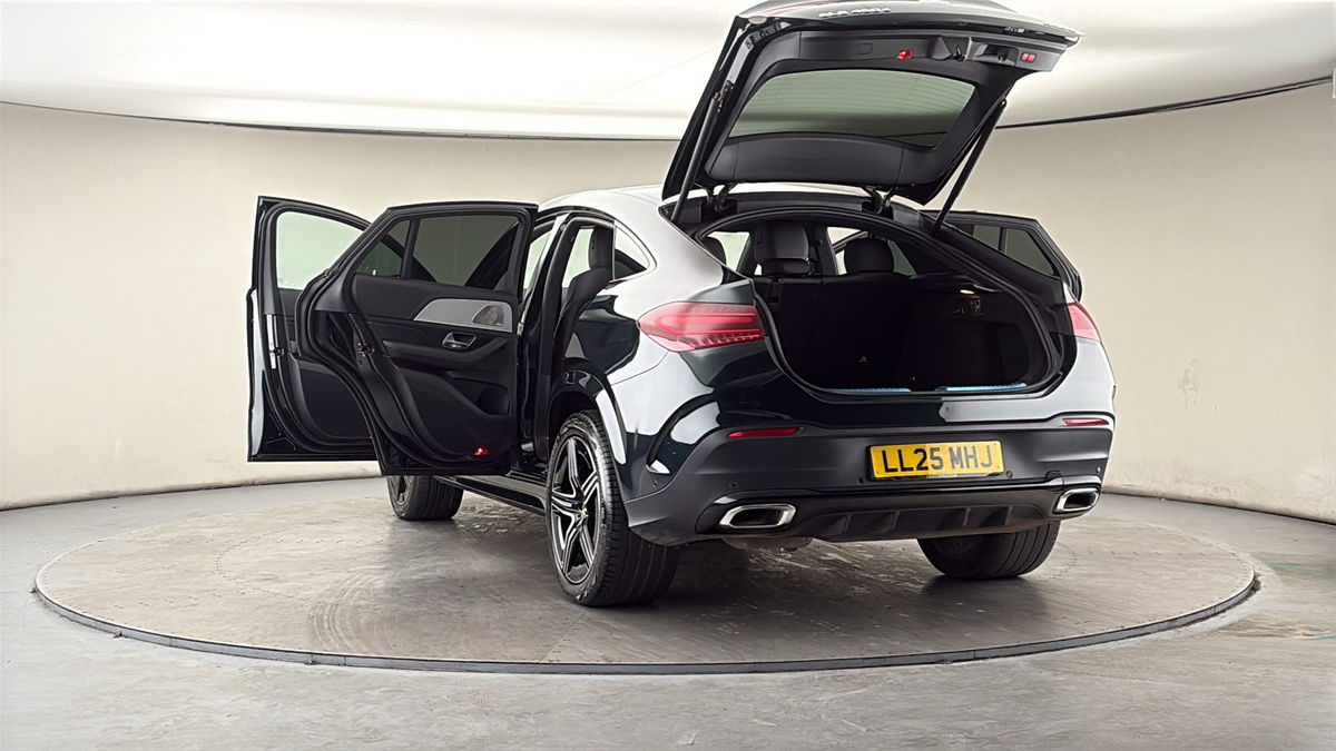 More views of Mercedes-Benz GLE