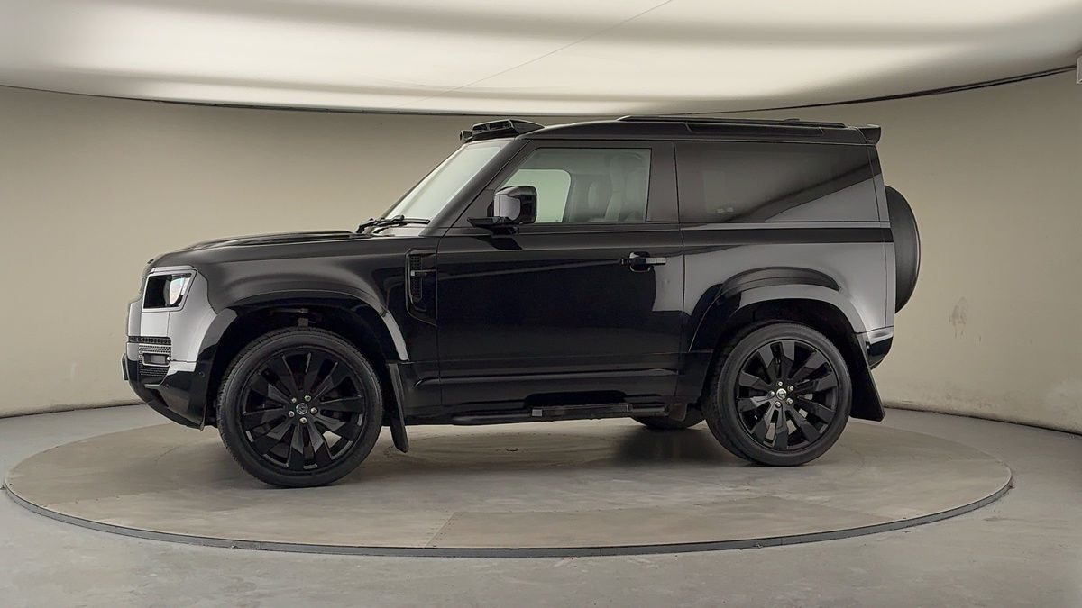 More views of Land Rover Defender 90