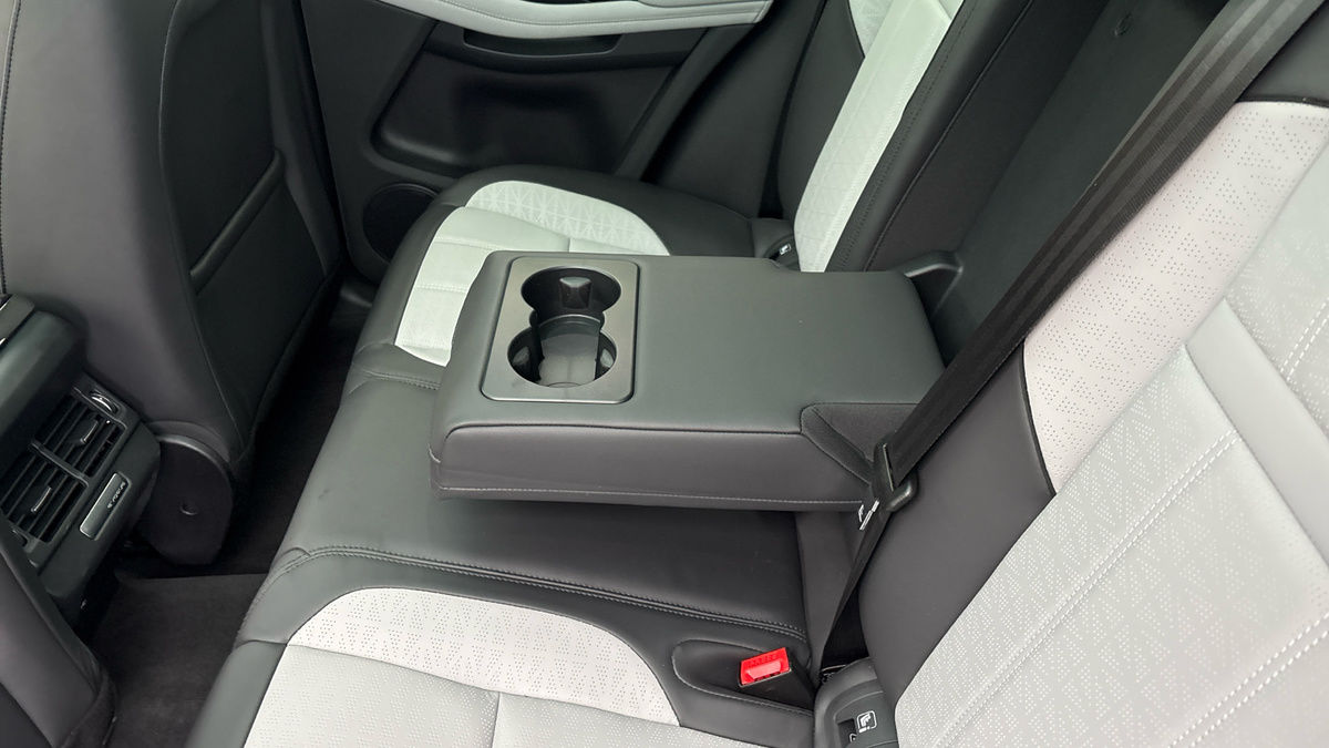 Land Rover Range Rover Evoque Image 9