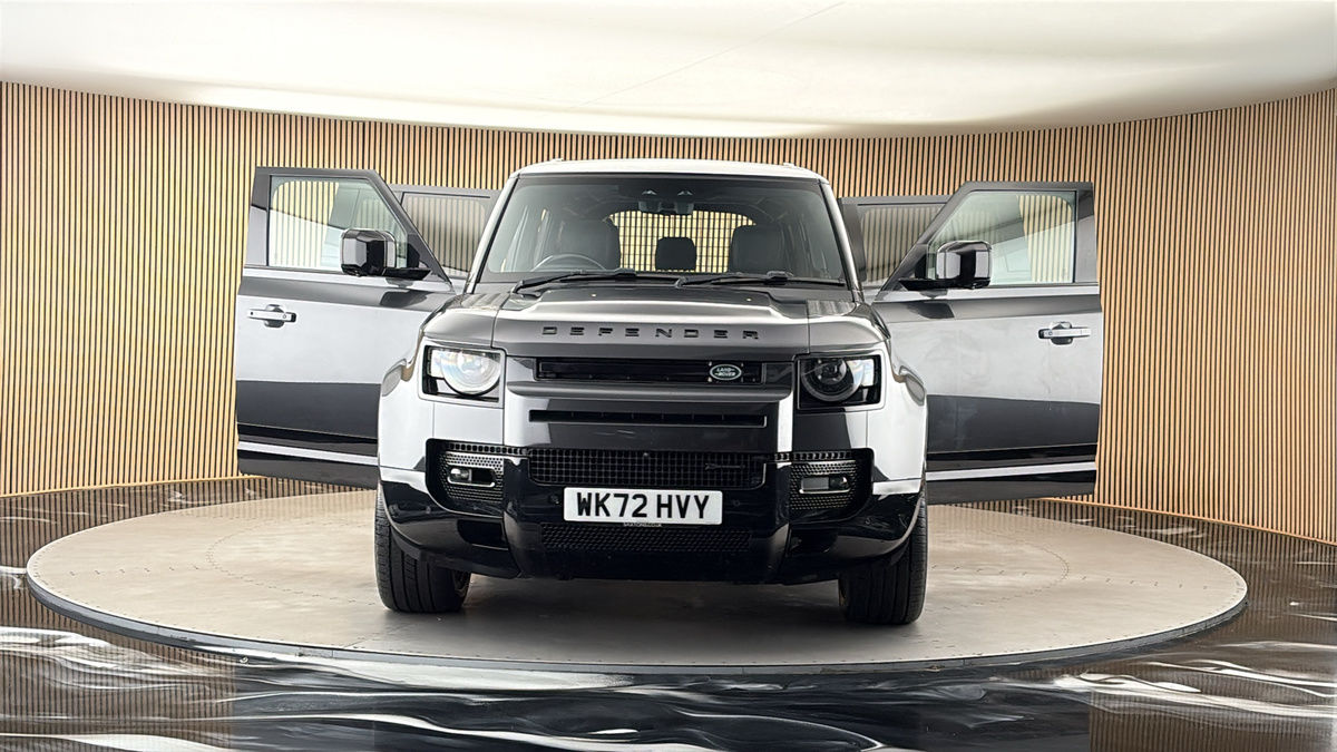 More views of Land Rover Defender 110
