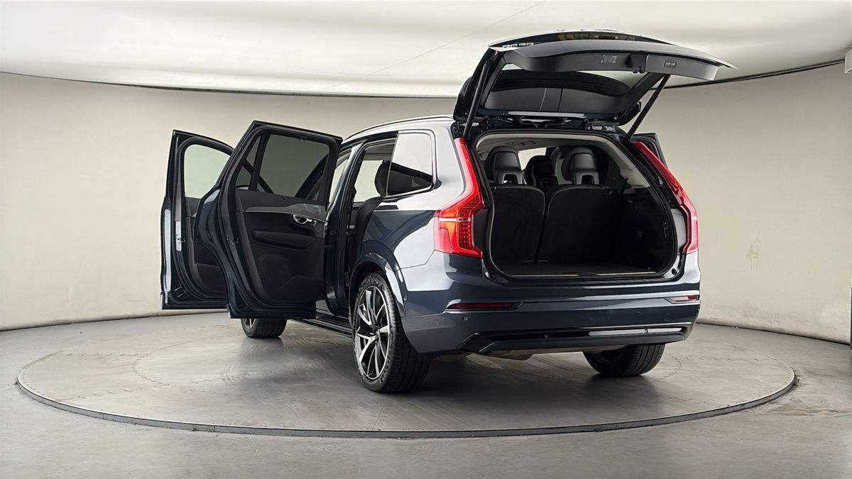 More views of Volvo XC90