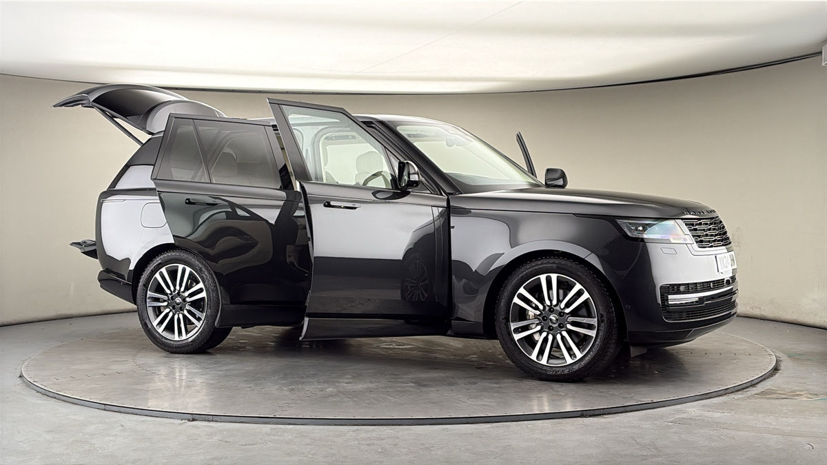 More views of Land Rover Range Rover