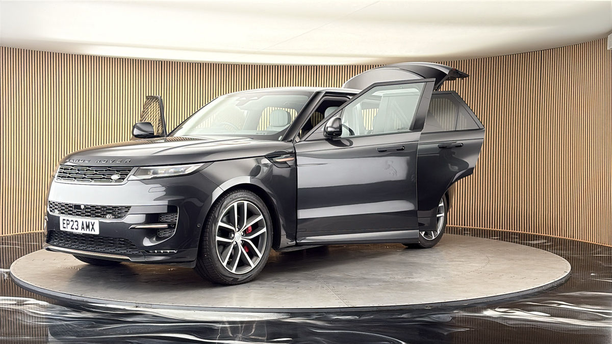 More views of Land Rover Range Rover Sport